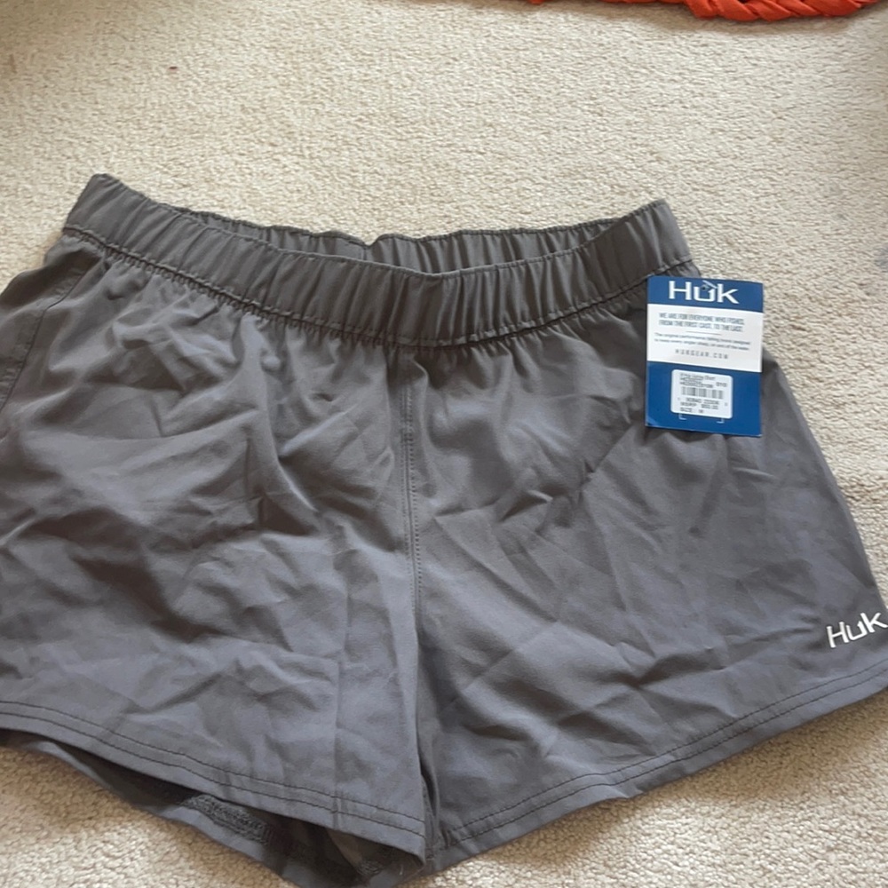 Huk never worn